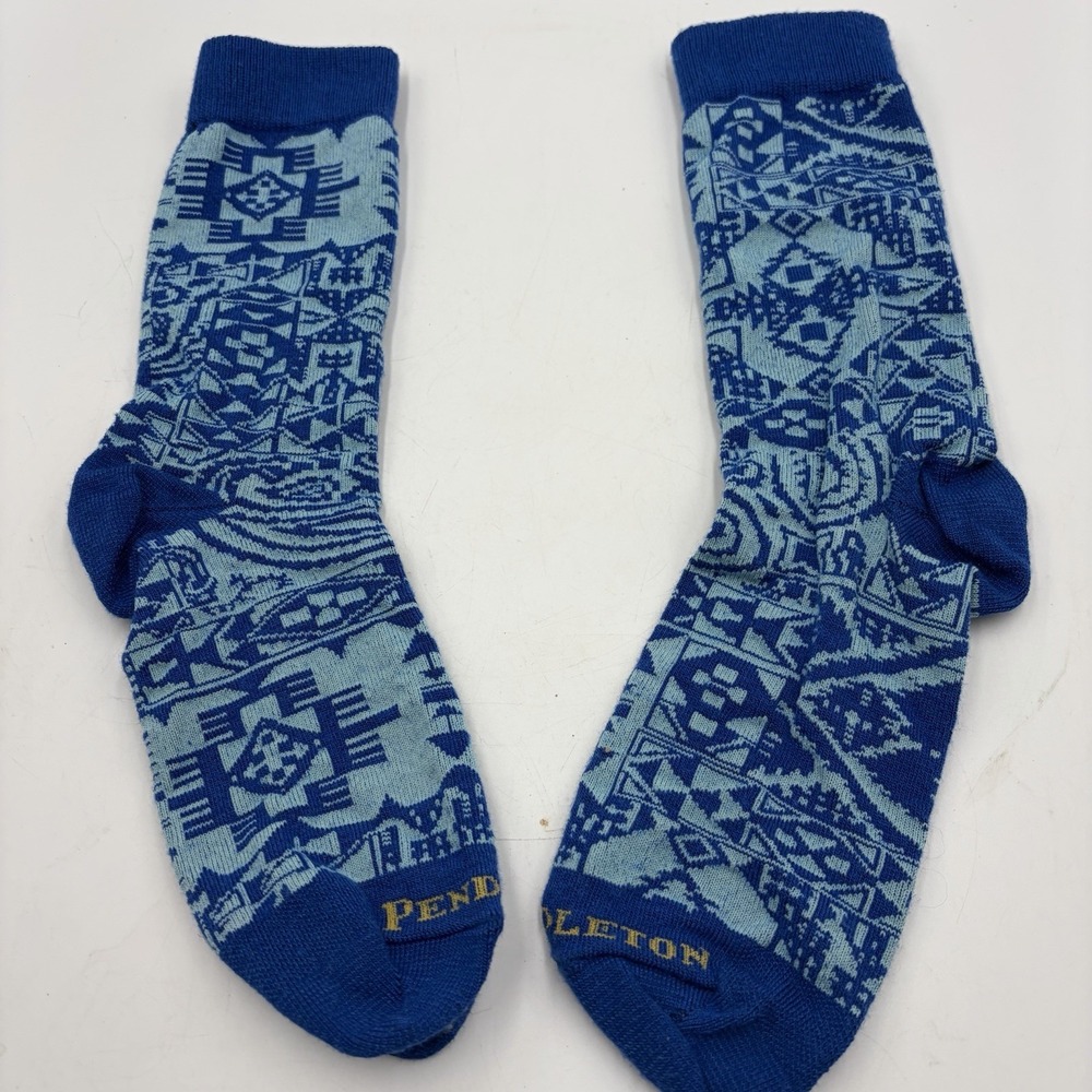 Pendleton Geometric Aztec Dark Blue And Light Blue Comfy Socks